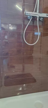 Mahagoni 30x60  fényes falburkoló