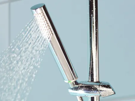 OVAL mini zuhanyfej 954.00CR, króm