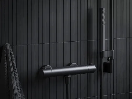 Zuhanyrózsa standard 957.20BL, fekete