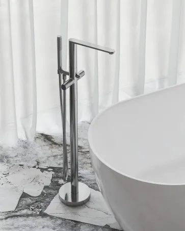 Chrome II padlón álló csaptelep zuhanyszettel (R-box nélkül), króm CR II 080.00CR.RB07A