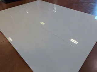 Kő mintás fényes fehér fali csempe 30x60