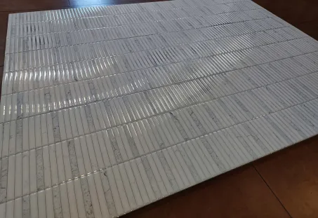 Kő mintás dekor fényes fehér fali csempe 30x60