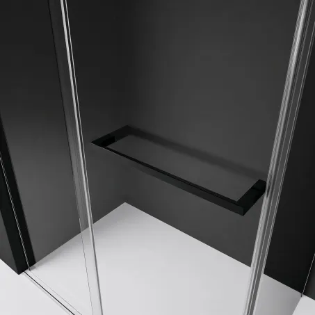 Ajtón lévő fekete törölközőtartó fogantyúval Furo termékcsaládhoz