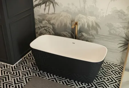 Jasmine szabadon álló műmárvány kád 151x72 fekete előlappal