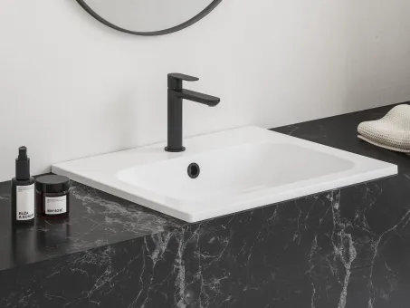 Mosdó túlfolyó fedél, fekete