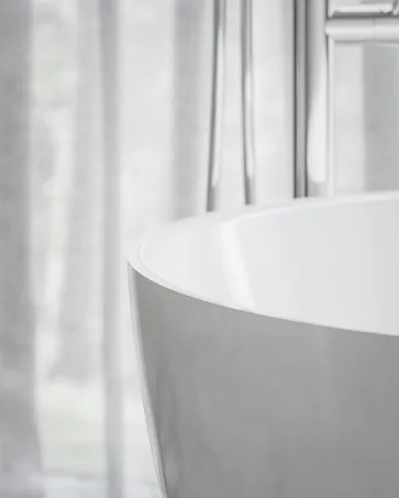 Freedom O Tec 170x77 akrilkád, fehér szabadonálló, fehér/fekete/króm lefolyó