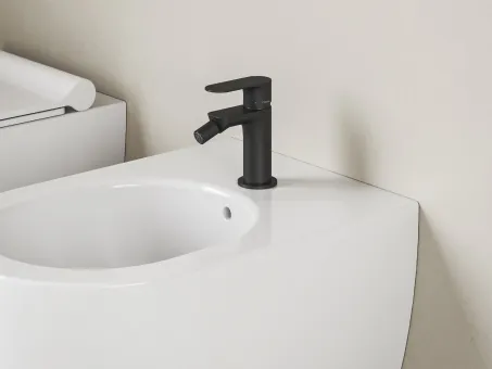 Eleganta álló bidécsaptelep 130 mm leersztő nélkül EL 056.20BLM, Black Matt