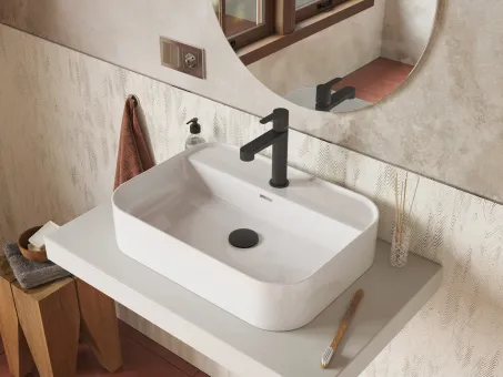 Flat mosdólefolyó kerámia fedéllel, matt fekete