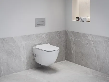 WC Uni Chrome RimOff és bidé fúvókával, fehér