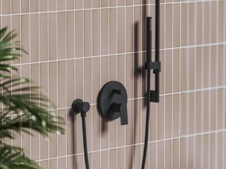 Plan falba süllyesztett csaptelep, kétutas, belső egységgel PN 062.20BLM.O2, matt fekete